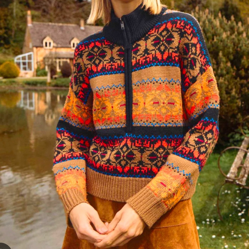 New! Hunter Bell Lewis Pullover, Medium